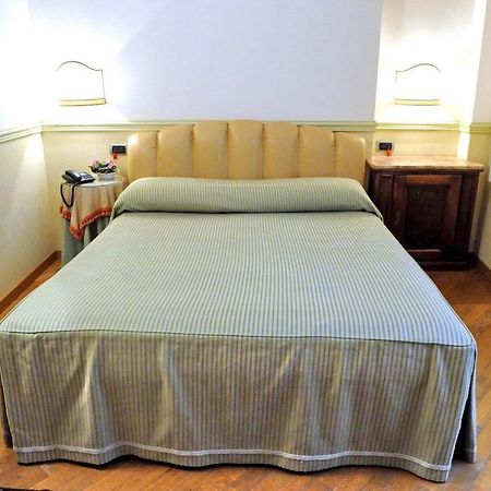 Ristorante Albergo Ca' Vittoria Tigliole Pokój zdjęcie