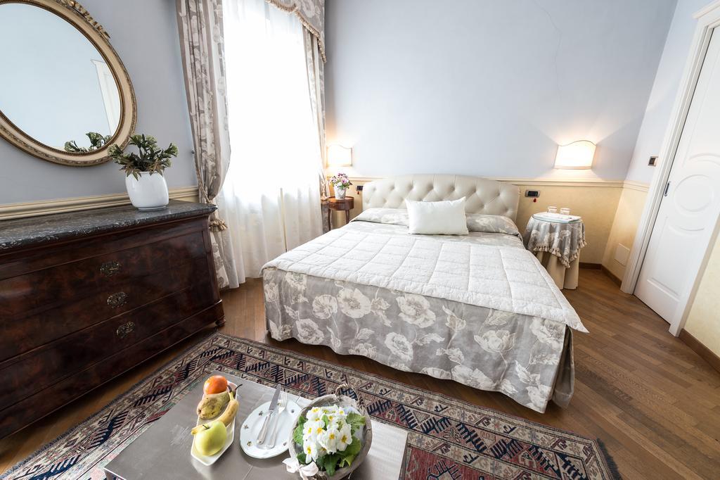 Ristorante Albergo Ca' Vittoria Tigliole Pokój zdjęcie